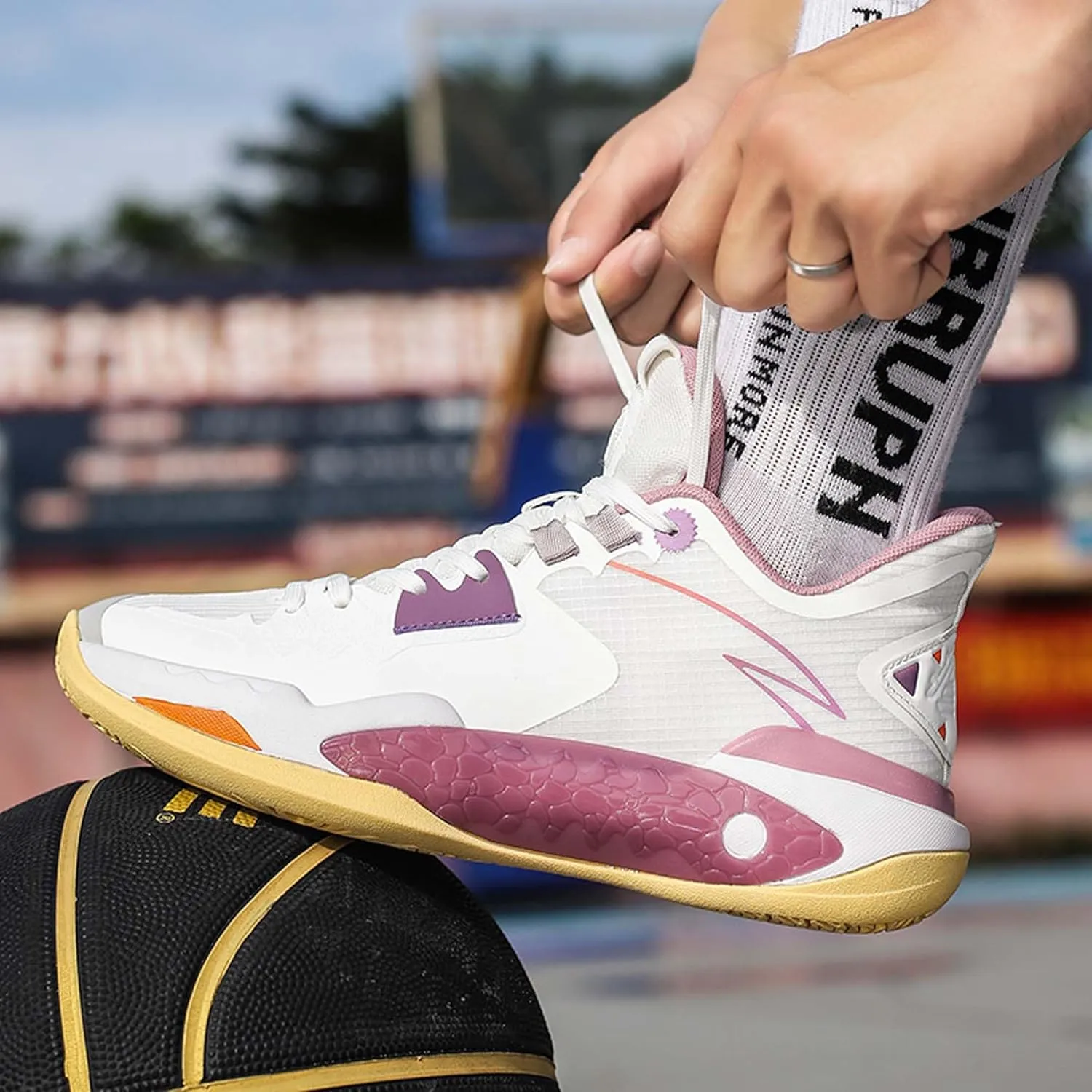 Men's Basketball Shoes Outdoor Running Shoes Breathable Anti-Slip Rebound Fitness Shoes Classic Sneakers