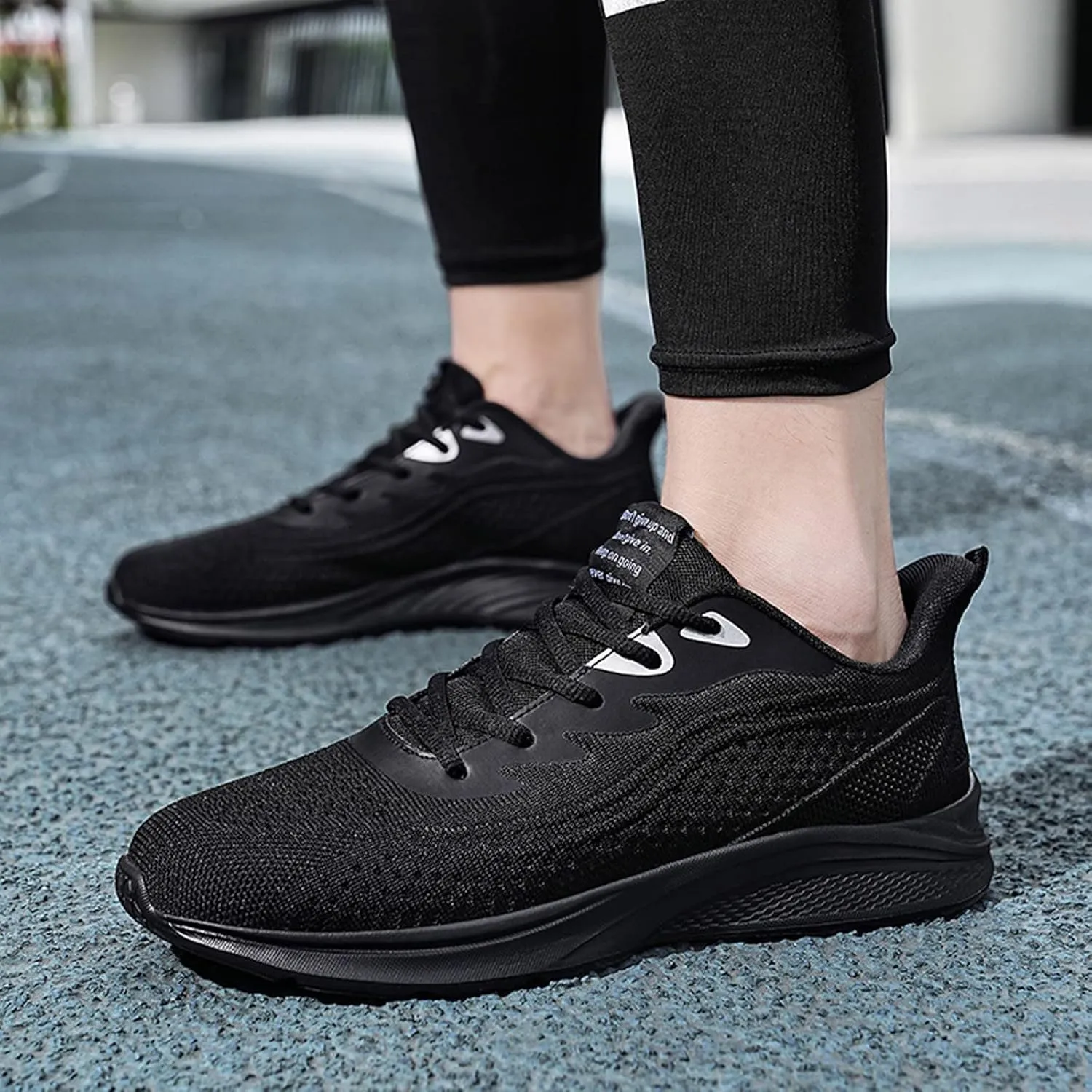 Men's Non Slip Tennis Sneakers Lightweight Breathable Walking Shoe Gym Tennis Arch Support Sports Shoes for Men