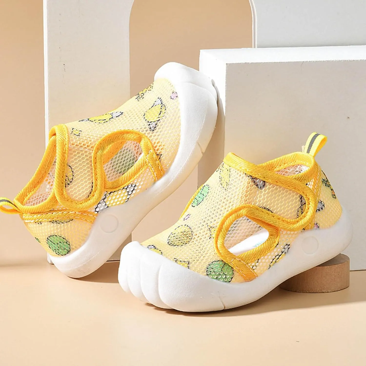 Toddler Water Shoes Barefoot Water Shoes for Kids Baby Wide Socks with Arch Support Breathable Toddler Sneakers Girls