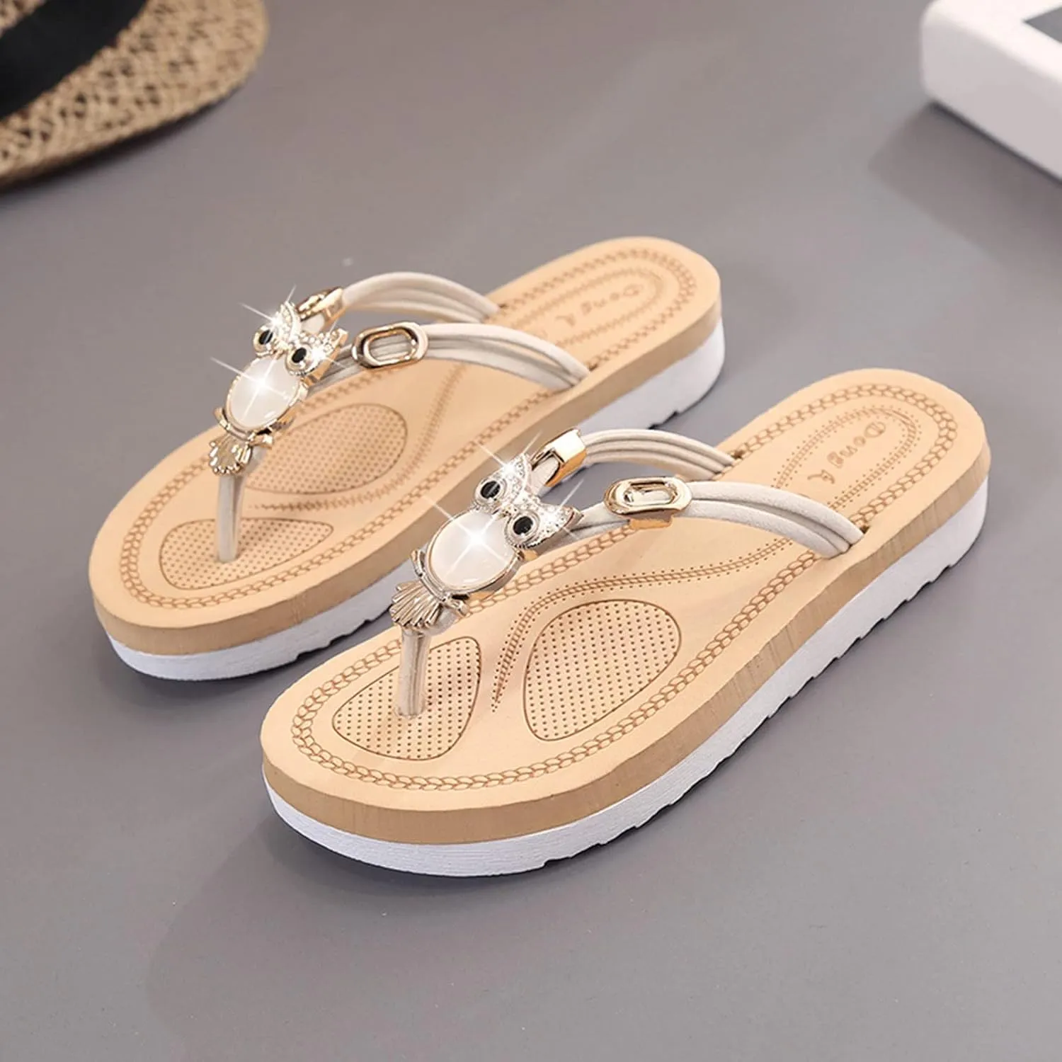 Women's Platform Slippers Flat Flip Flops Beach Slides For Women Slides Light weight Comfortable Casual Sandals